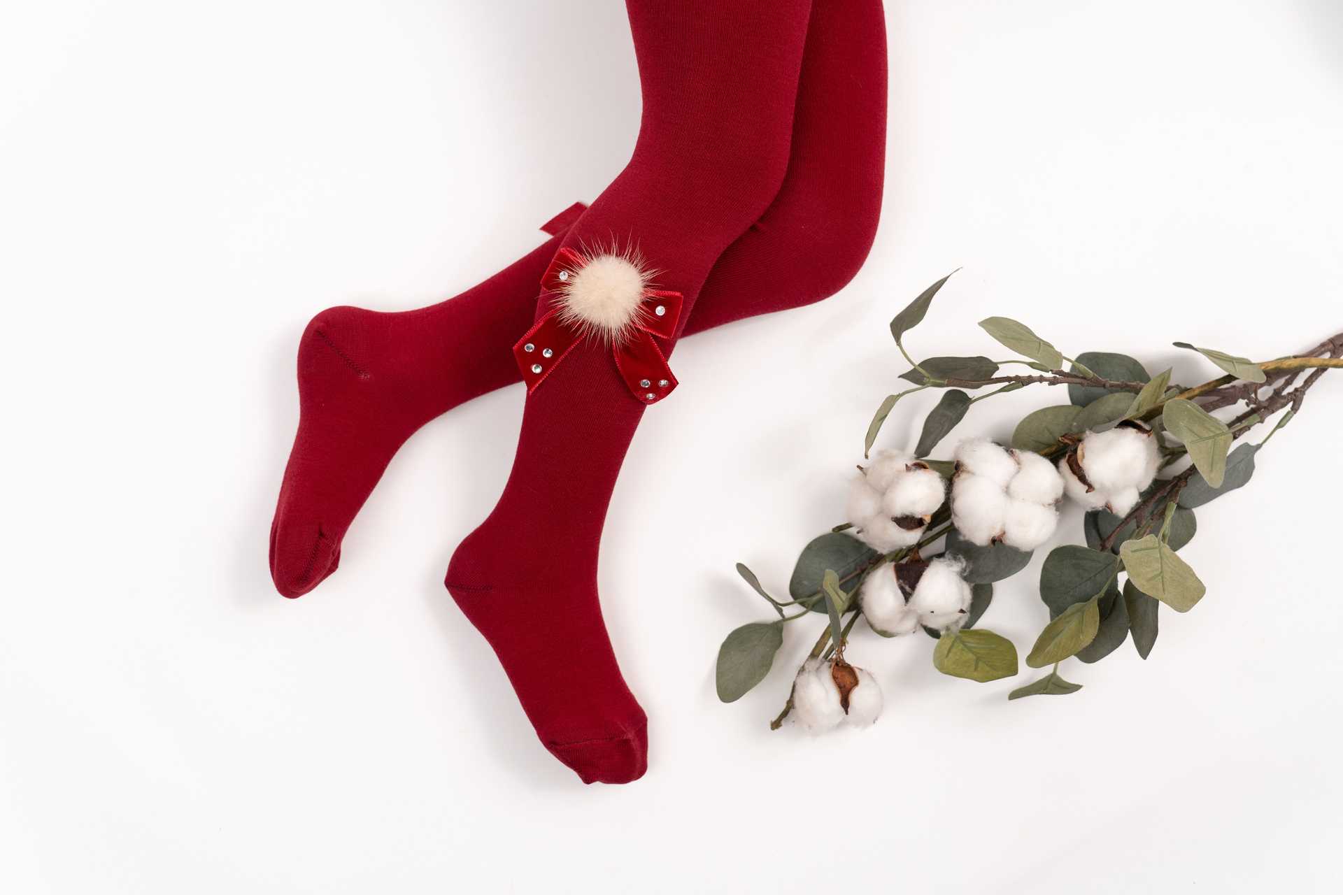 collants-laco-veludo-e-brilhantes-c-pompom-pelo